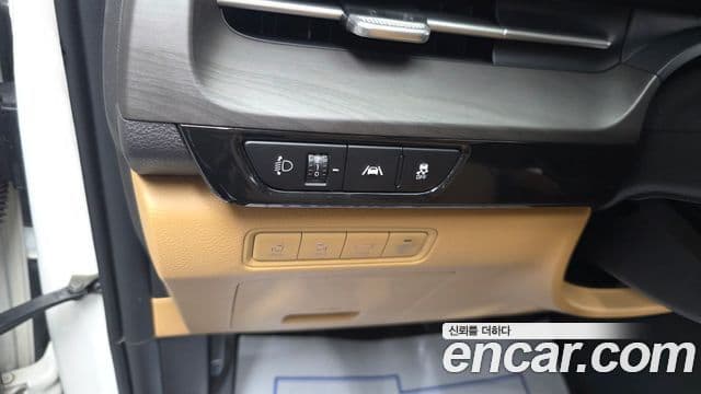 Kia Carnival 2021 — Şəkil 13/20