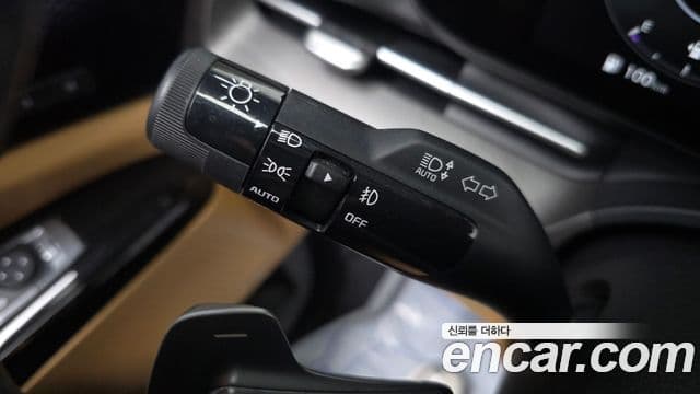 Kia Carnival 2021 — Şəkil 15/20
