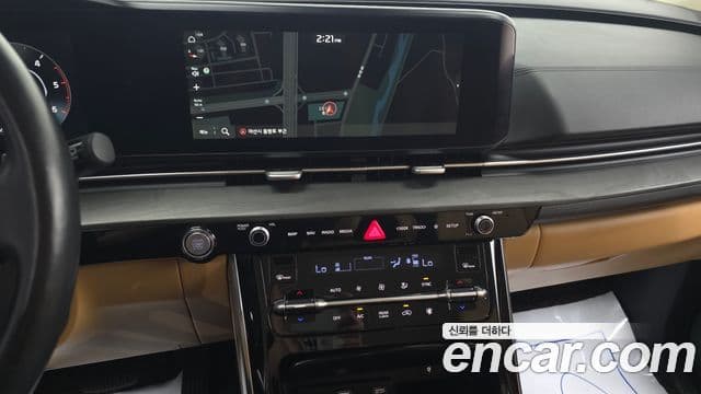 Kia Carnival 2021 — Şəkil 16/20