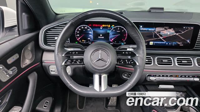 Mercedes-Benz GLE-Class 2023 — ფოტო 13/20