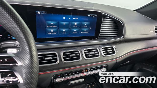 Mercedes-Benz GLE-Class 2023 — ფოტო 16/20