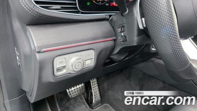 Mercedes-Benz GLE-Class 2023 — ფოტო 18/20