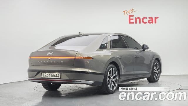 Hyundai Grandeur 2023 — ფოტო 2/20