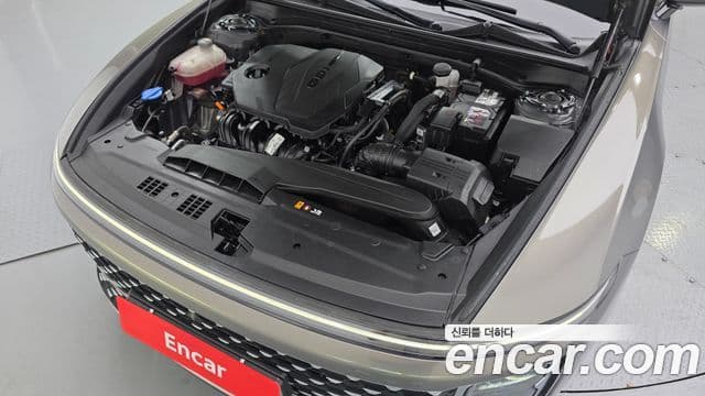 Hyundai Grandeur 2023 — ფოტო 6/20