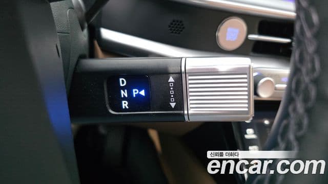 Hyundai Grandeur 2023 — ფოტო 9/20