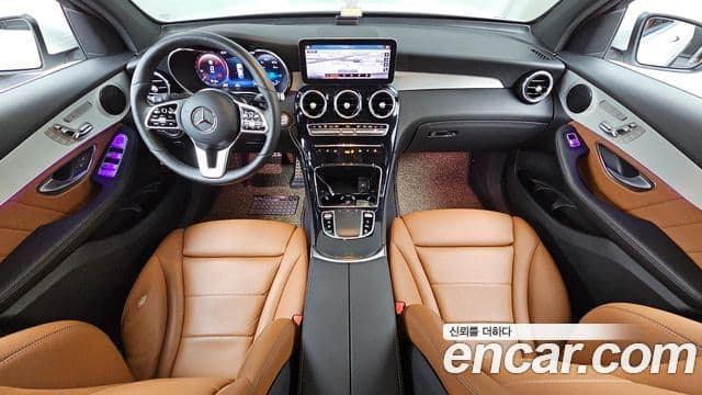 Mercedes-Benz GLC-Class 2021 — Şəkil 7/20