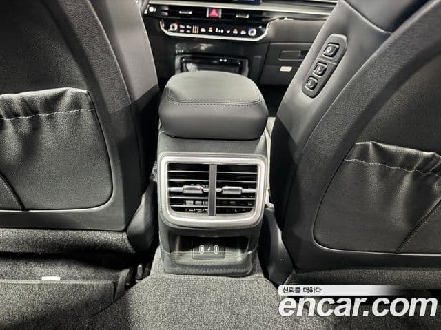Kia K5 2026 — ფოტო 13/16