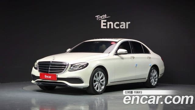Mercedes-Benz E-Class 2020 — ფოტო 20/20
