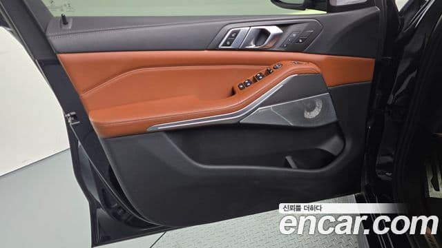 BMW X5 2021 — Photo 3/31