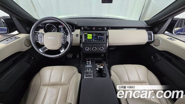 Land Rover Discovery 5 2018 — Şəkil 7/20