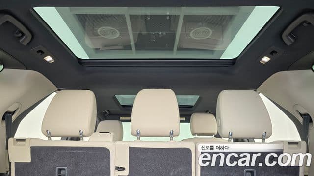 Land Rover Discovery 5 2018 — Şəkil 18/20