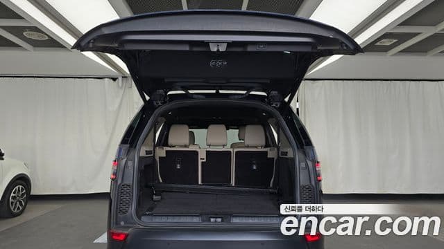 Land Rover Discovery 5 2018 — Şəkil 20/20