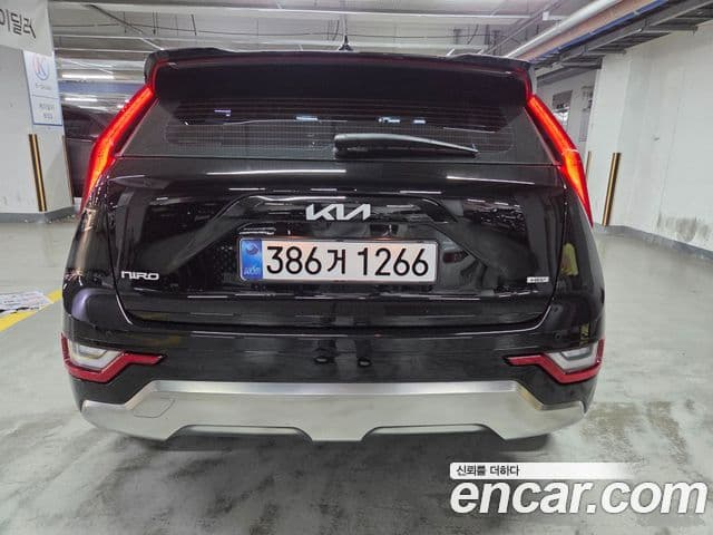 Kia Niro 2022 — Şəkil 2/14