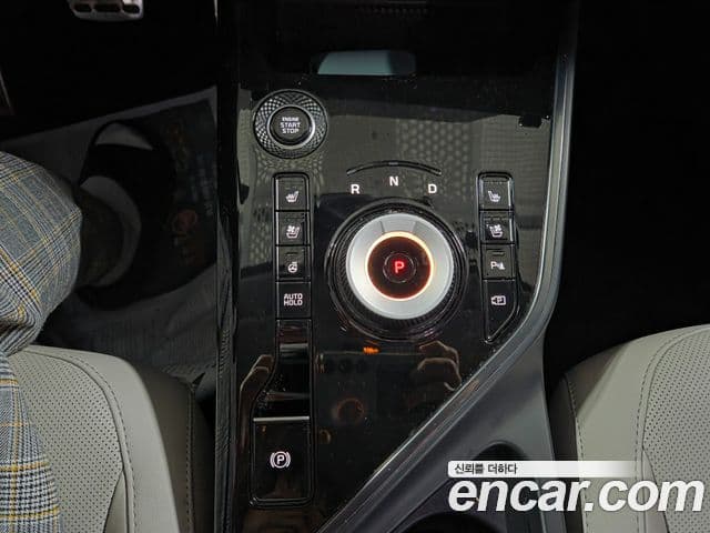 Kia Niro 2022 — Şəkil 13/14
