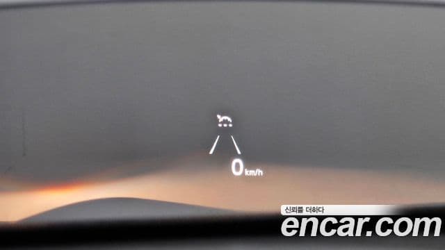Kia Seltos 2022 — ფოტო 17/20