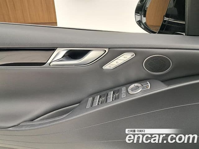 Genesis Electrified G80 2020 — Şəkil 13/20