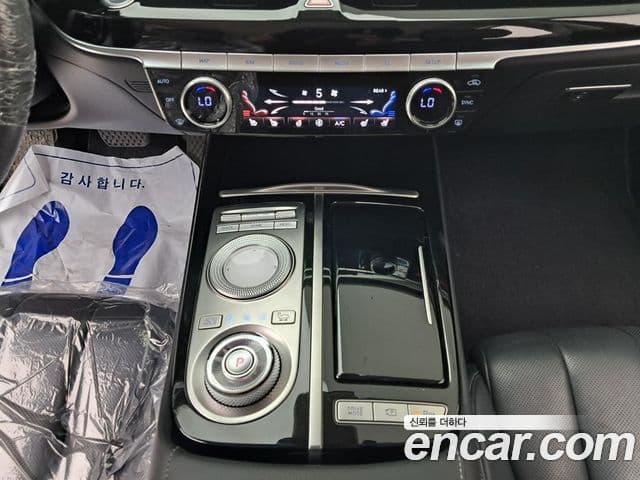 Genesis Electrified G80 2020 — Şəkil 15/20