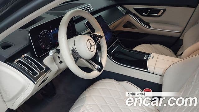 Mercedes-Benz S-Class 2025 — Photo 16/17