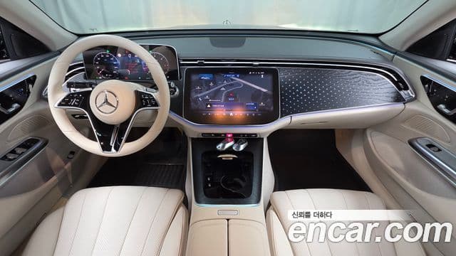 Mercedes-Benz E-Class 2024 — Фото 7/20