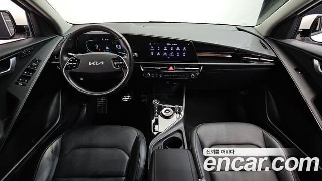 Kia Niro 2022 — Фото 7/20