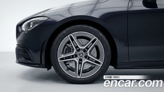 Mercedes-Benz CLA-Class 2025 — Фото 4/11