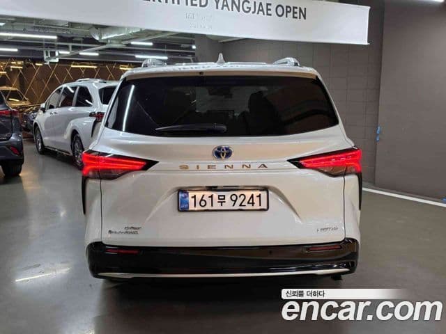 Toyota Sienna 2025 — Şəkil 3/19