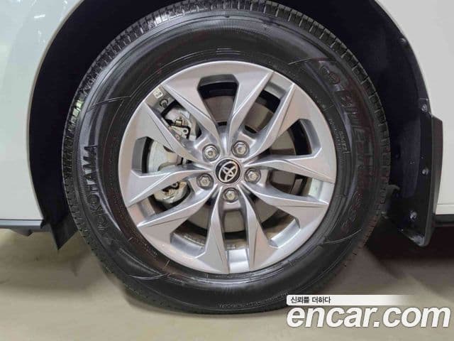 Toyota Sienna 2025 — Şəkil 4/19