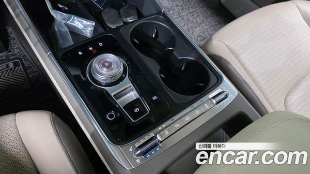 Kia Carnival 2025 — ფოტო 9/20