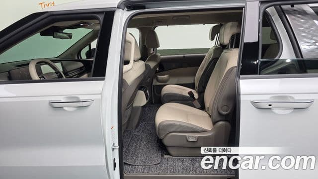 Kia Carnival 2025 — ფოტო 11/20