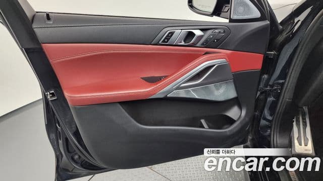 BMW X6 2021 — Photo 30/33