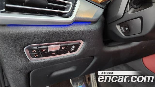 BMW X6 2021 — Photo 18/33