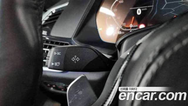 BMW X6 2021 — Photo 19/33