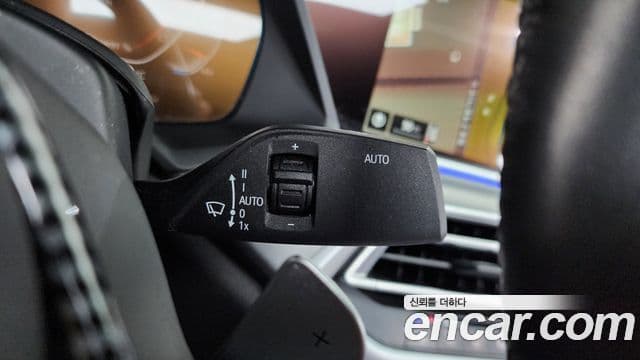 BMW X6 2021 — Photo 29/33