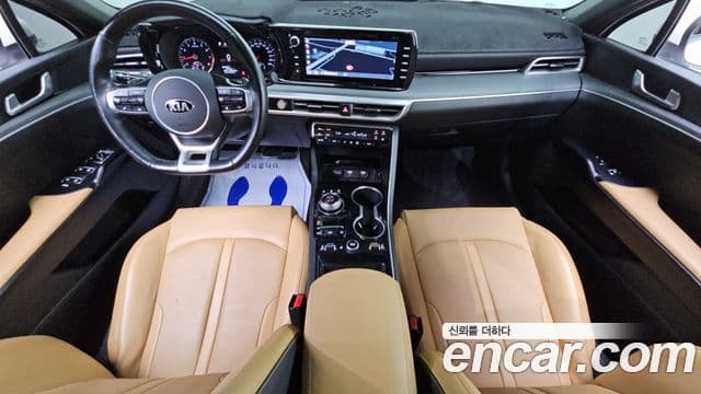 Kia K5 2020 — ფოტო 7/20