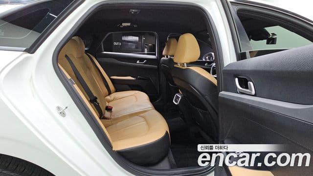 Kia K5 2020 — Photo 9/30