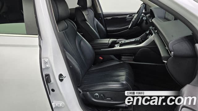 Genesis GV80 2021 — Photo 29/33