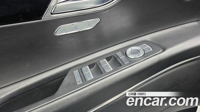 Genesis GV80 2021 — Photo 13/33