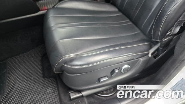 Genesis GV80 2021 — Photo 31/33