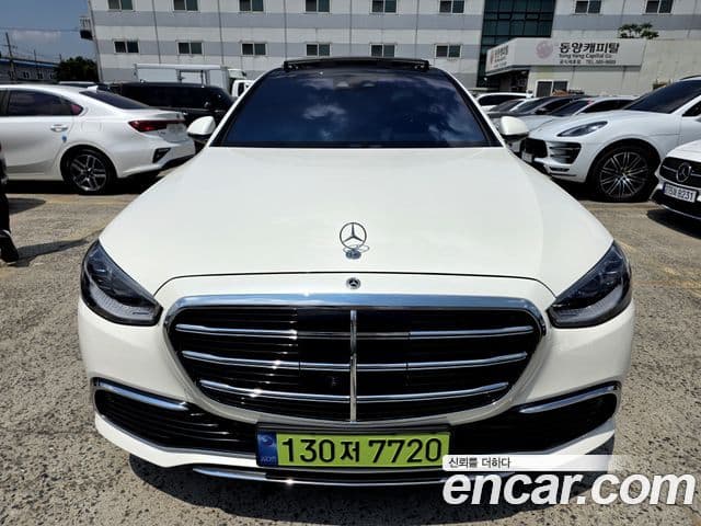 Mercedes-Benz S-Class 2021 — Photo 10/20