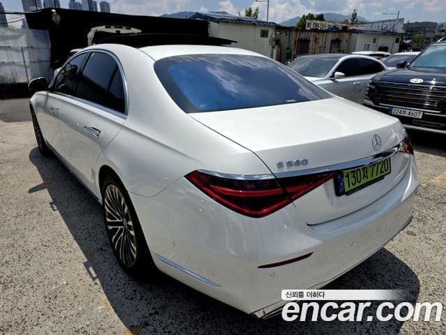 Mercedes-Benz S-Class 2021 — Photo 7/20