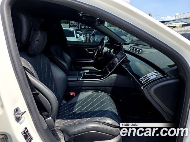 Mercedes-Benz S-Class 2021 — Photo 11/20