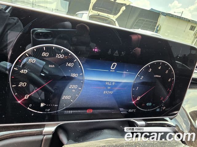 Mercedes-Benz S-Class 2021 — Photo 18/20