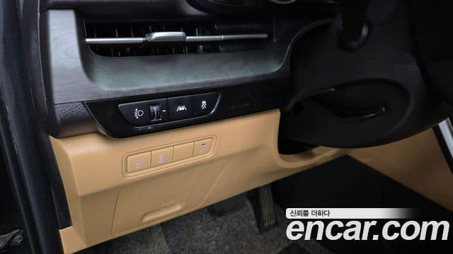Kia Carnival 2021 — Фото 14/20
