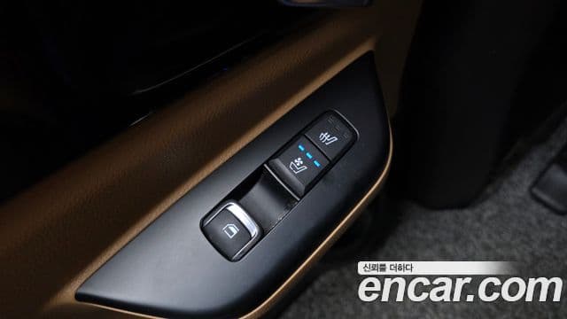 Kia Carnival 2021 — Фото 19/20