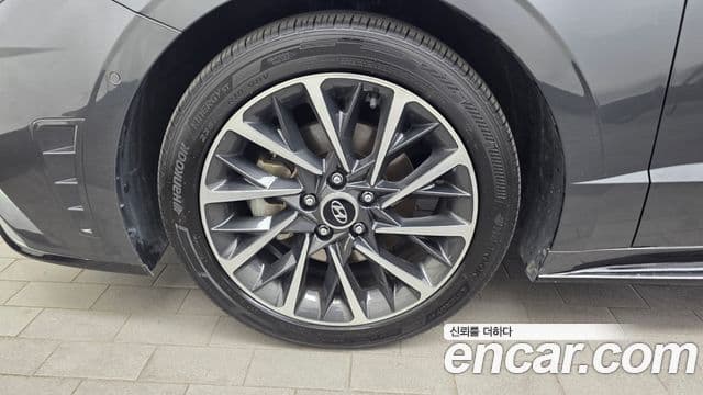 Hyundai Sonata 2022 — ფოტო 5/20