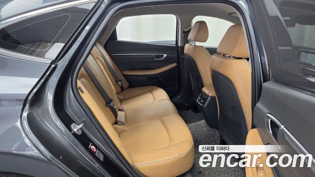 Hyundai Sonata 2022 — ფოტო 12/20