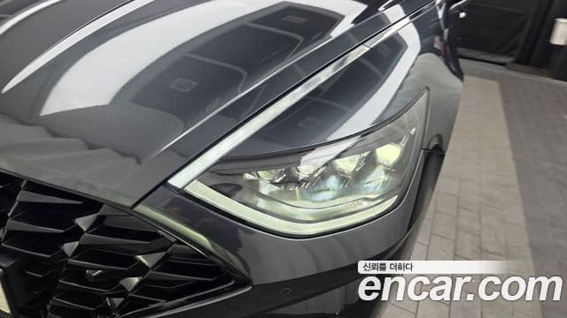 Hyundai Sonata Hybrid 2022 — Photo 22/33
