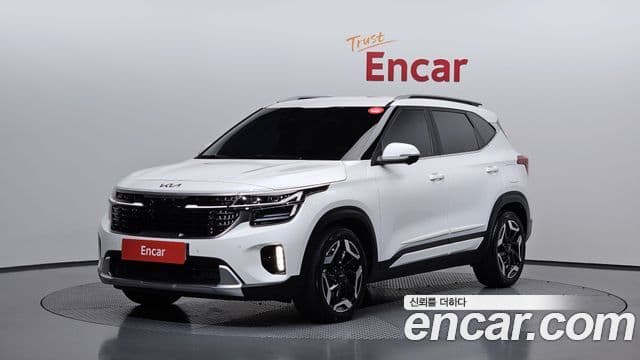 Kia Seltos 2023 — Şəkil 1/20