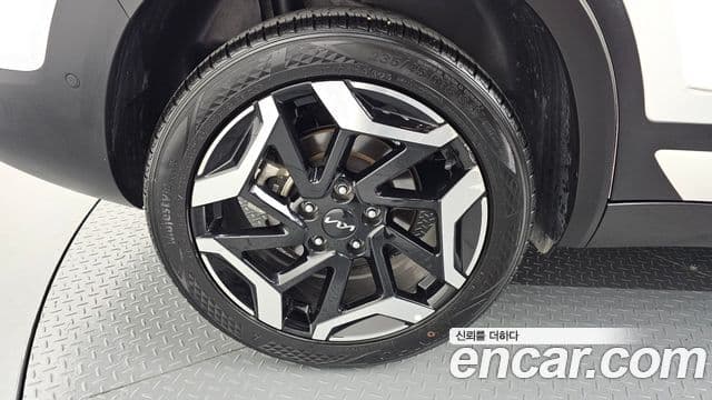 Kia Seltos 2023 — Şəkil 5/20