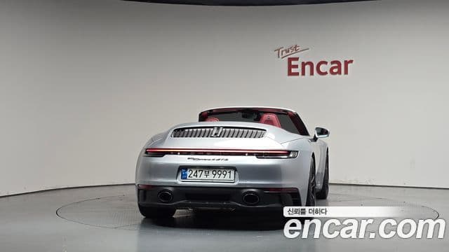 Porsche 911 2022 — ფოტო 4/20